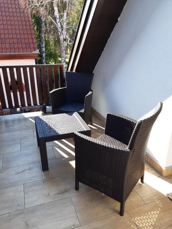 Flora Vendeghaz A Balatonnal Apartment