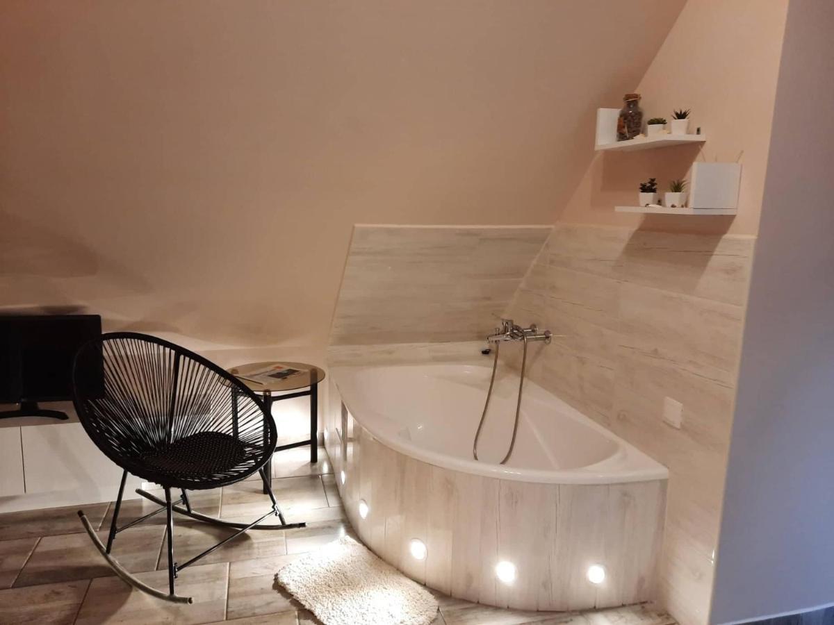 Appartement Flóra A Balatonnál