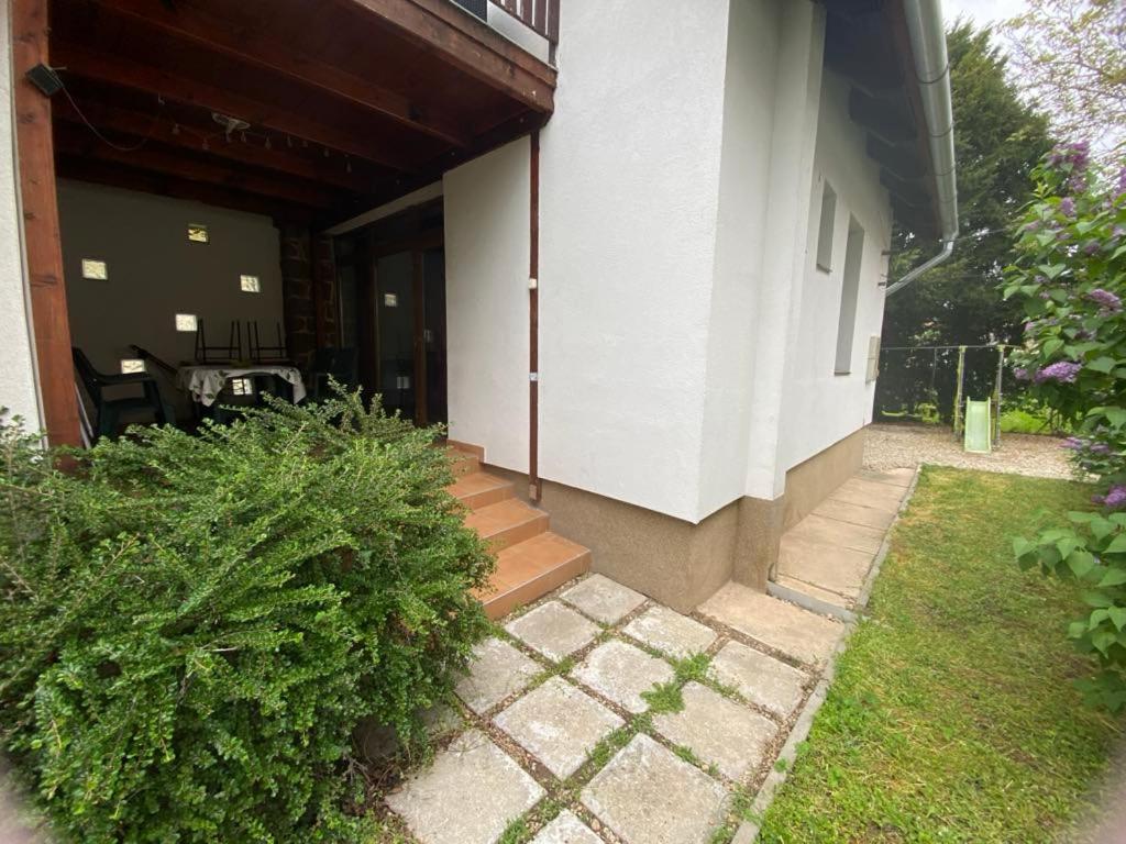 Appartement Flóra A Balatonnál
